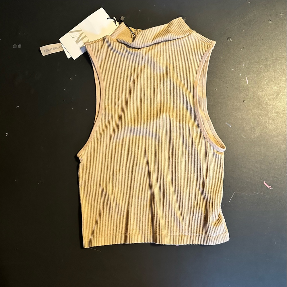 NWT Zara crop top